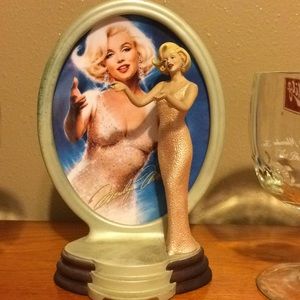 Marilyn Monroe HAPPY BIRTHDAY MR PRESIDENT decor